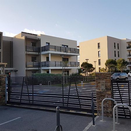 Appt Confort 3 Pieces Avec Terrasse Et Piscine A Saint-Raphael - Fr-1-226A-124 Eksteriør billede